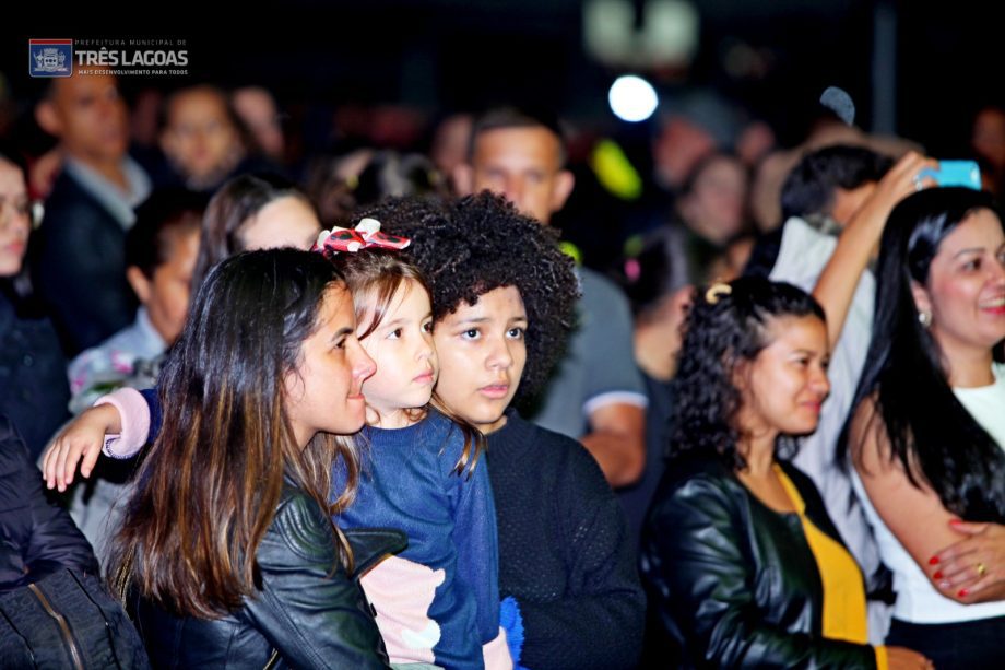 FESTA DO FOLCLORE – NOB recebe mais um grande show e entidades destacam importância da praça de alimentação