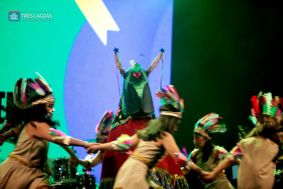 FESTA DO FOLCLORE – NOB recebe mais um grande show e entidades destacam importância da praça de alimentação