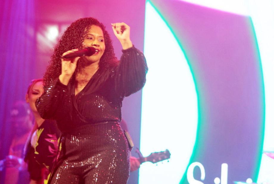 FESTA DO FOLCLORE – NOB recebe mais um grande show e entidades destacam importância da praça de alimentação
