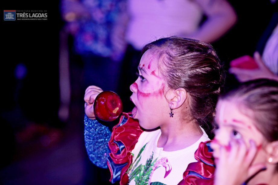 FESTA DO FOLCLORE – NOB recebe mais um grande show e entidades destacam importância da praça de alimentação