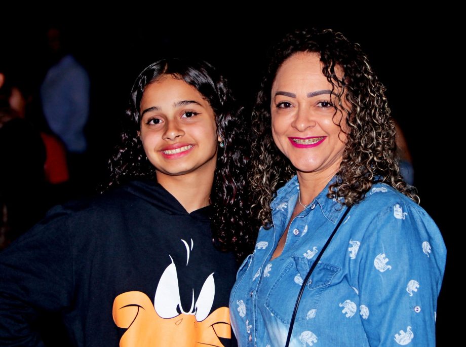 FESTA DO FOLCLORE – NOB recebe mais um grande show e entidades destacam importância da praça de alimentação