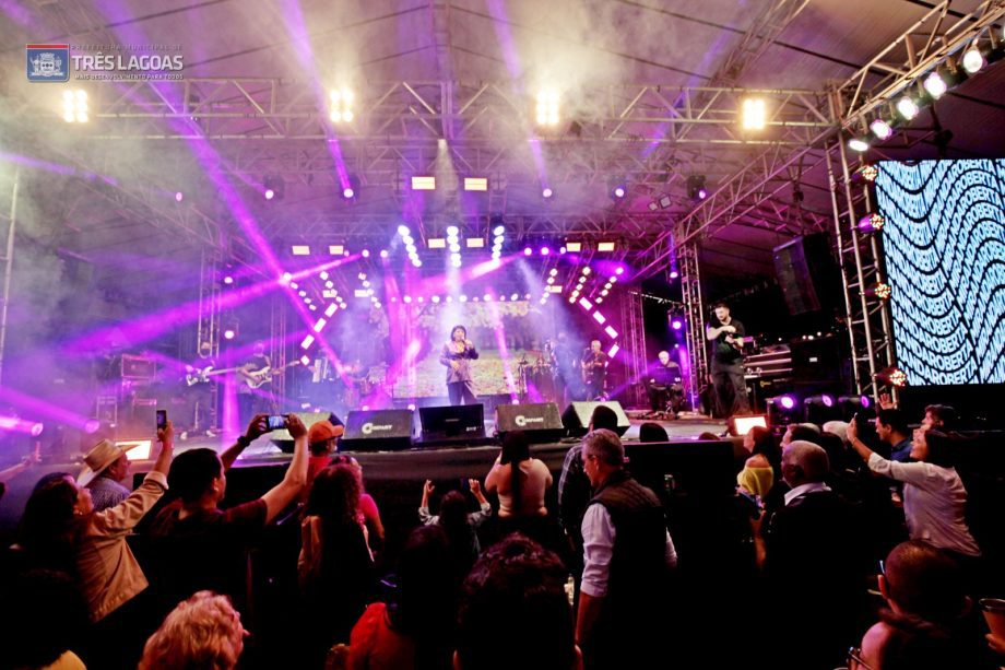 FESTA DO FOLCLORE – NOB recebe mais um grande show e entidades destacam importância da praça de alimentação