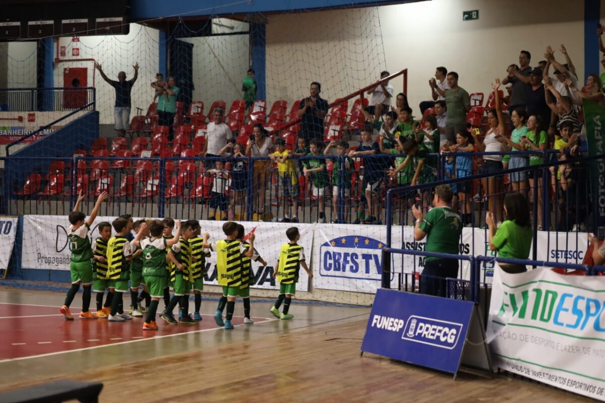 Equipes de MS avançam na Taça Brasil Sub-8 de futsal e se enfrentam nesta quinta-feira