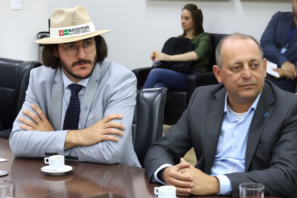 Governo de MS discute soluções para demandas da saúde apresentadas por prefeitos do interior Governo de MS discute soluções para demandas da saúde apresentadas por prefeitos do interior