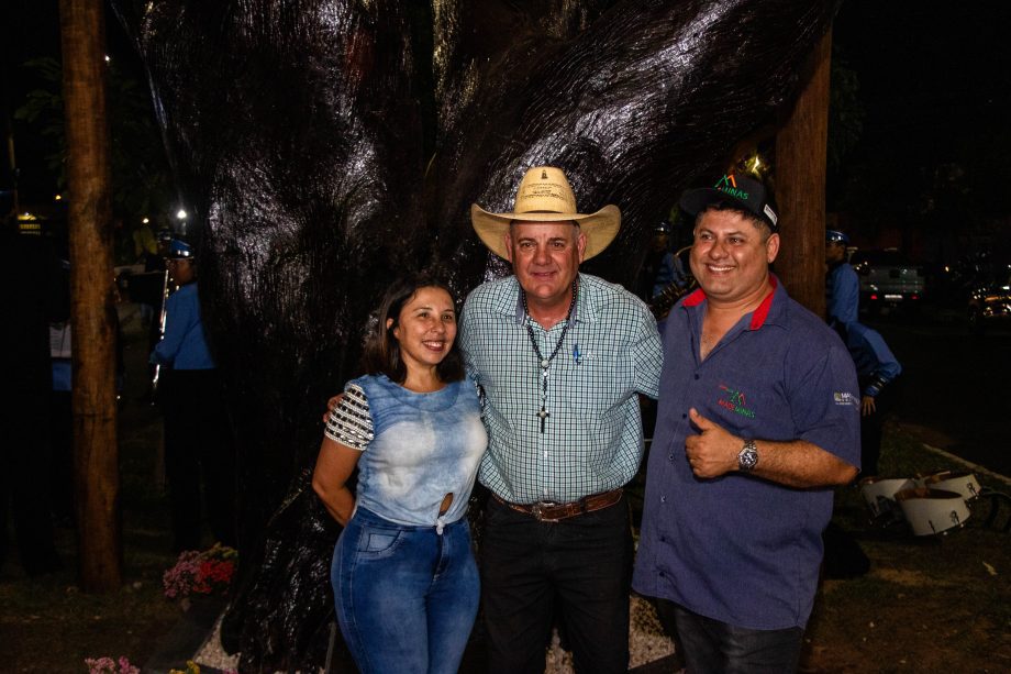 Prefeito entrega monumento “Jatobá” resgatando a história de Três Lagoas