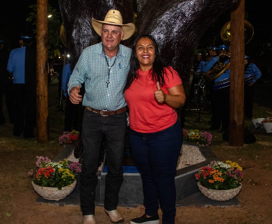 Prefeito entrega monumento “Jatobá” resgatando a história de Três Lagoas