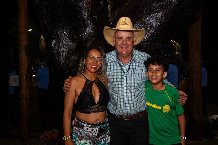 Prefeito entrega monumento “Jatobá” resgatando a história de Três Lagoas