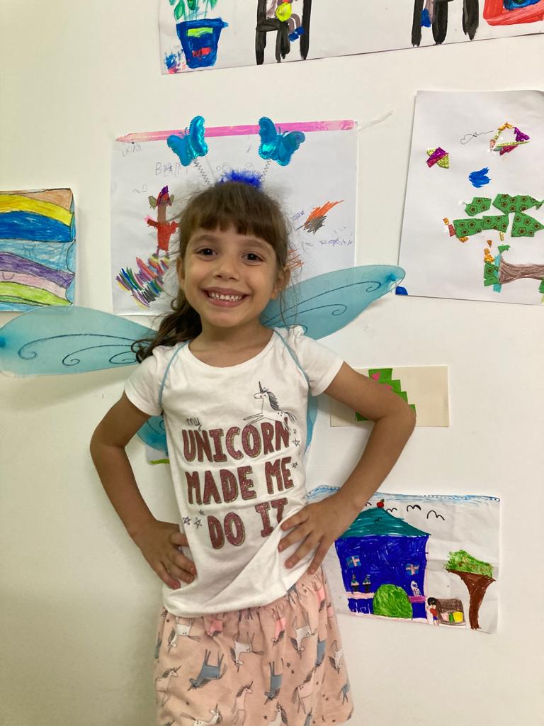 “Fez diferença na vida da minha filha, ela estava sofrendo e tinha 30% da audição comprometida”, diz pai após cirurgia de filha dar certo  