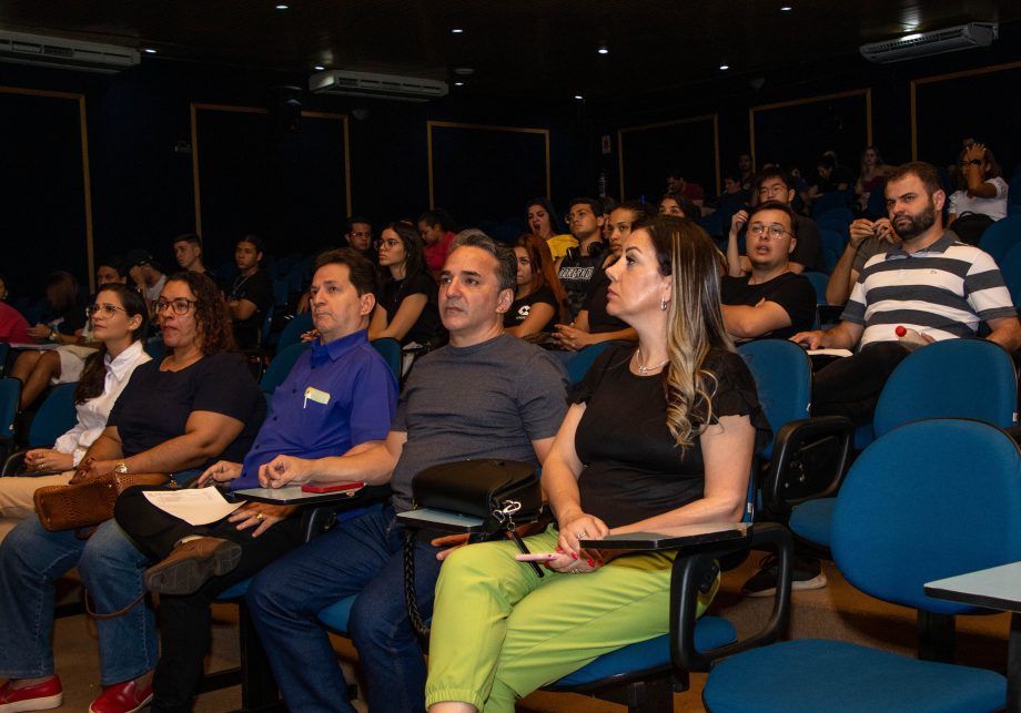 Orçamento Participativo – SEFIRC encerra ciclo de audiências públicas com palestra para alunos e professores da AEMS