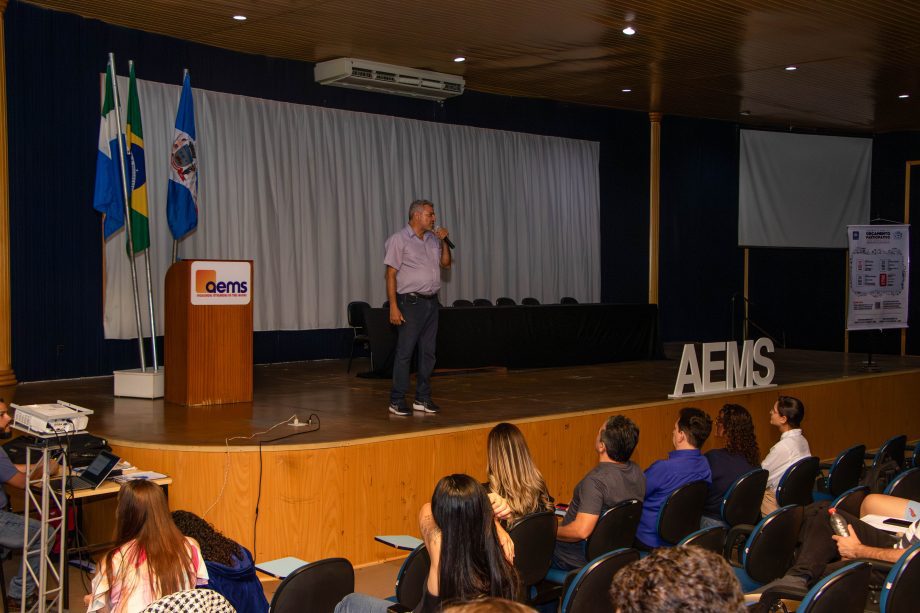 Orçamento Participativo – SEFIRC encerra ciclo de audiências públicas com palestra para alunos e professores da AEMS