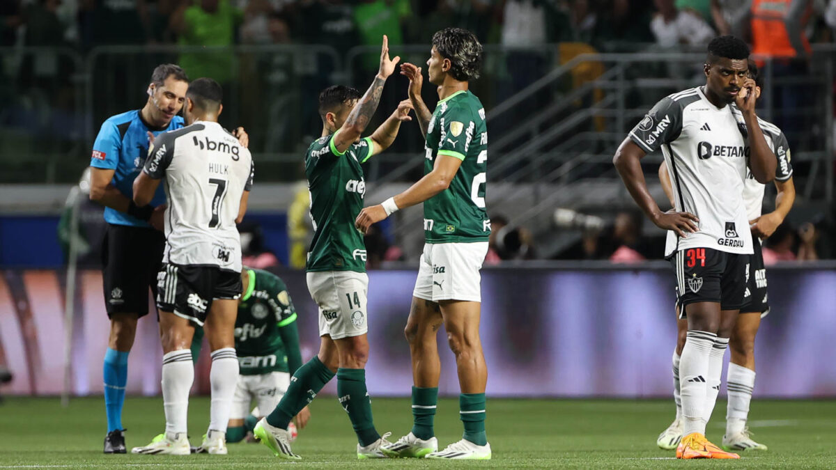 Libertadores: Palmeiras despacha Atlético-MG; Flamengo leva virada e está eliminado