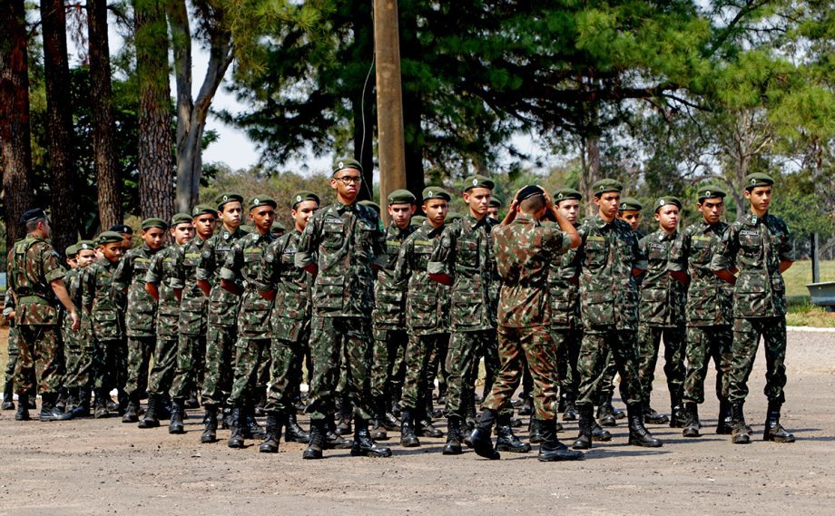 Pelotão Mirim celebra 25 anos em cerimônia do Dia do Soltado