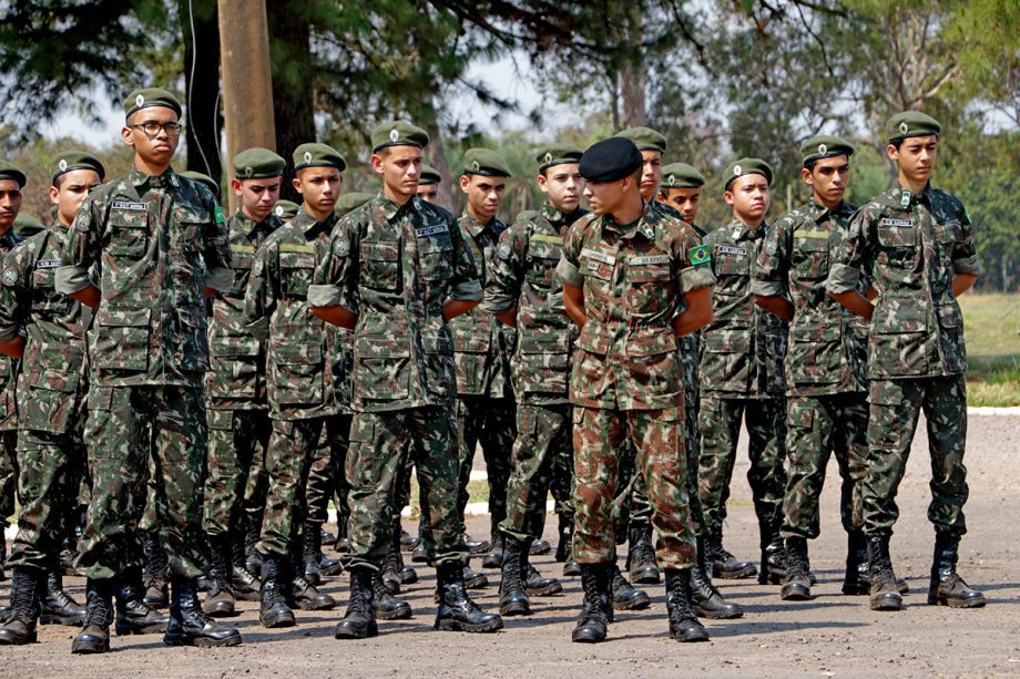 Pelotão Mirim celebra 25 anos em cerimônia do Dia do Soltado