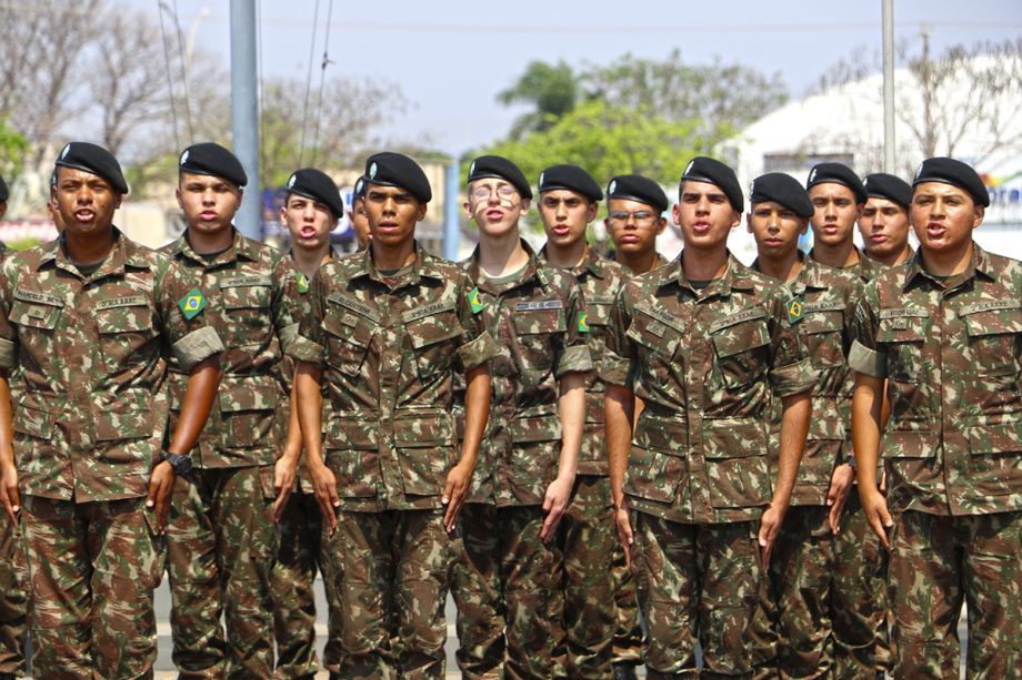 Pelotão Mirim celebra 25 anos em cerimônia do Dia do Soltado