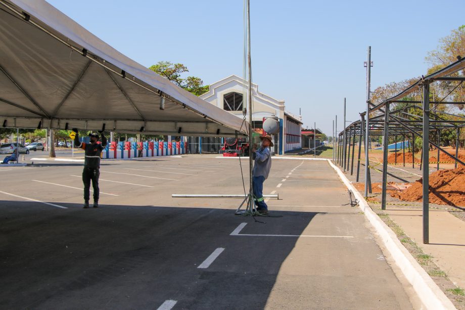 FALTA POUCO – Estamos há uma semana do início da 33ª Festa do Folclore, veja os preparativos FALTA POUCO – Estamos há uma semana do início da 33ª Festa do Folclore, veja os preparativos