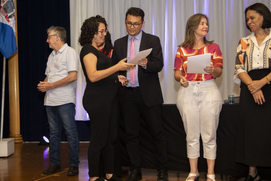 NOVOS SERVIDORES – Prefeitura dá posse a 81 candidatos aprovados no concurso público de 2021