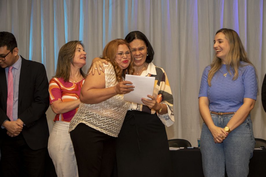 NOVOS SERVIDORES – Prefeitura dá posse a 81 candidatos aprovados no concurso público de 2021