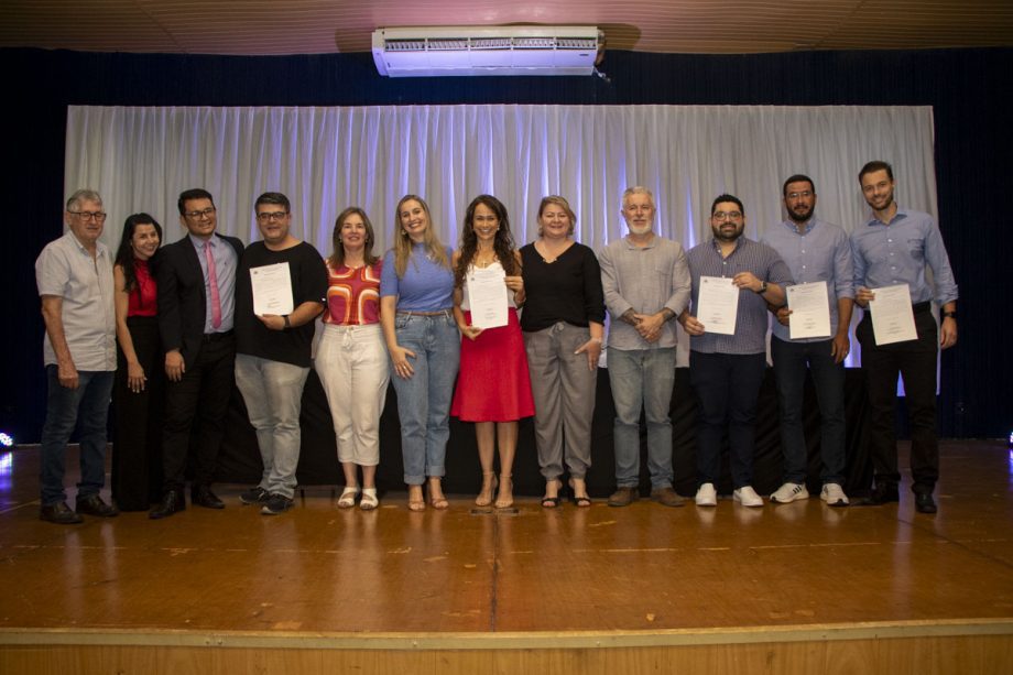 NOVOS SERVIDORES – Prefeitura dá posse a 81 candidatos aprovados no concurso público de 2021