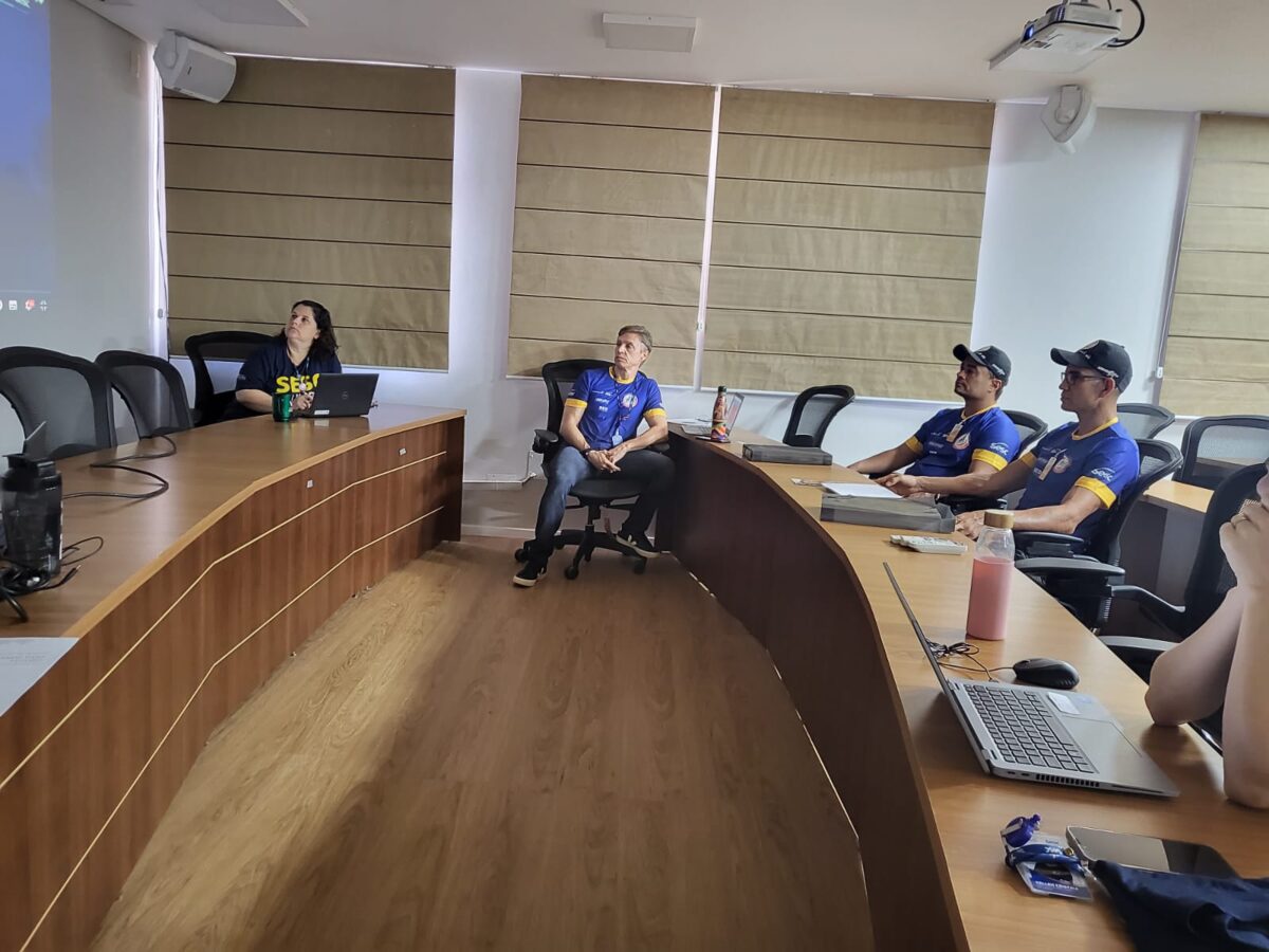 Professores de projeto social de ciclismo da Fundesporte realizam treinamento do Sesc Professores de projeto social de ciclismo da Fundesporte realizam treinamento do Sesc