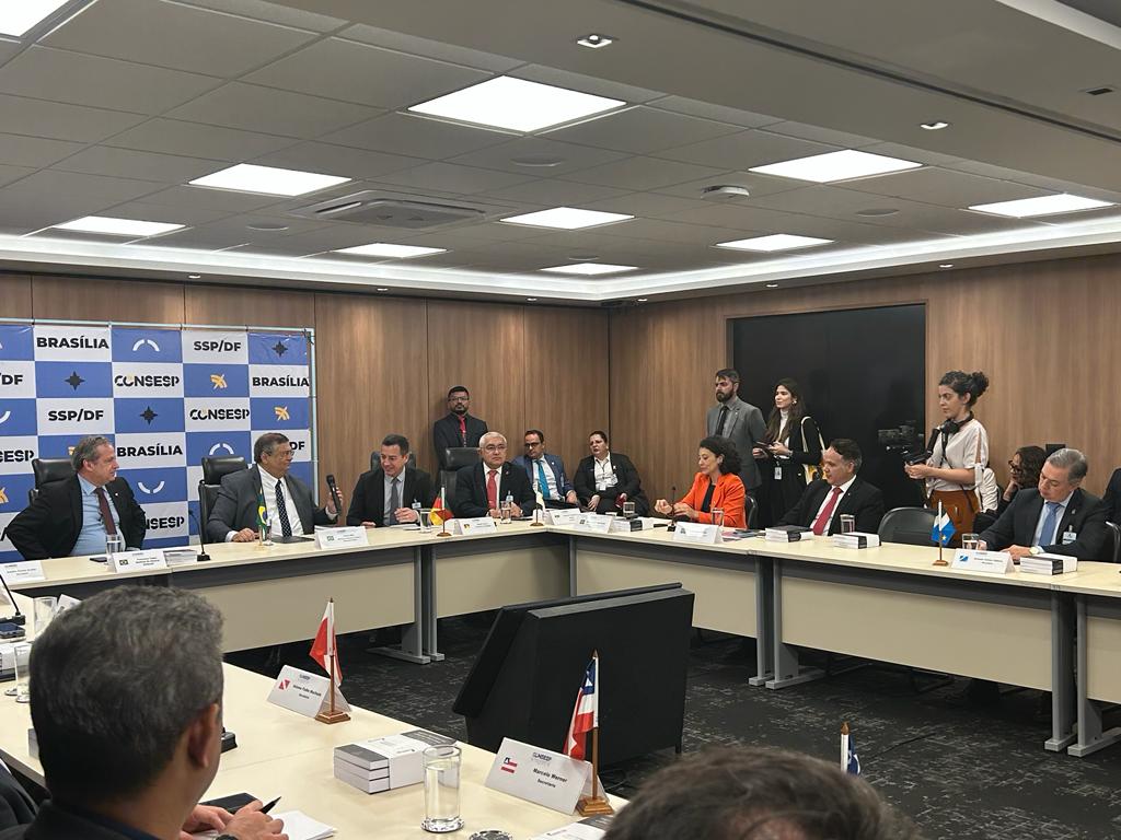 Em Brasília, secretário de Segurança trata de redução de crimes, diminuição de custos e saúde mental dos policiais Em Brasília, secretário de Segurança trata de redução de crimes, diminuição de custos e saúde mental dos policiais