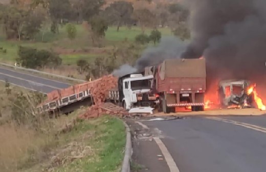 Estradas violentas de Mato Grosso do Sul registram nove mortes em um fim de semana Estradas violentas de Mato Grosso do Sul registram nove mortes em um fim de semana