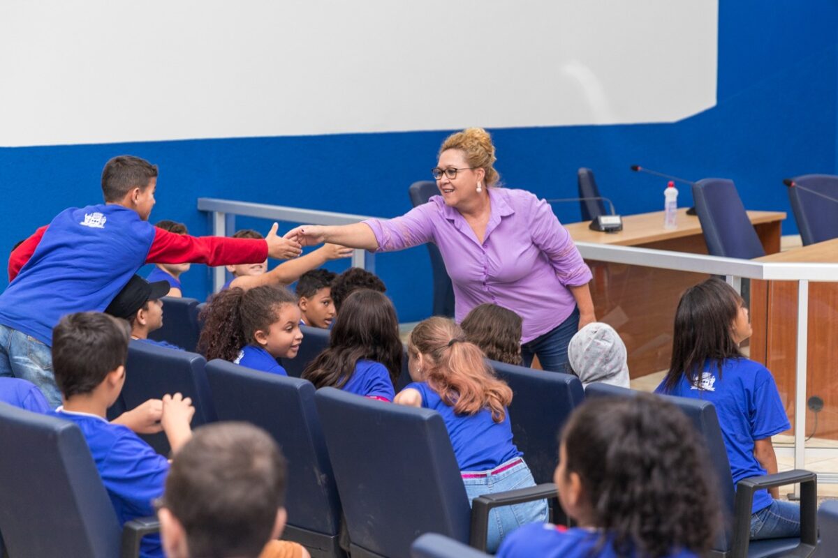 Alunos do 5ª ano participam de projeto visita guiada