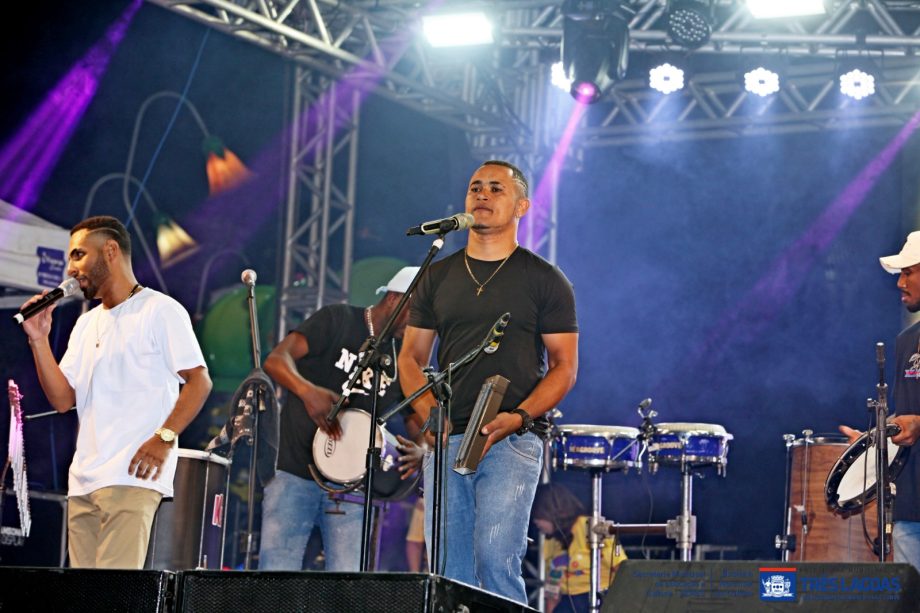 FESTA DO FOLCORE – 2ª noite leva 30 mil pessoas para a NOB e é marcada por elogios à organização e parque de diversões