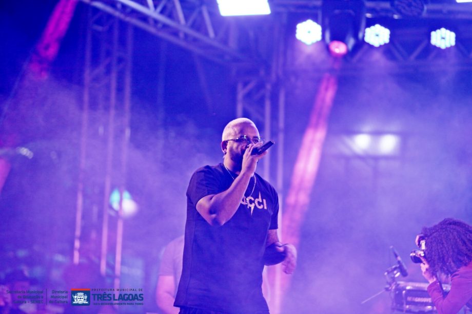 FESTA DO FOLCORE – 2ª noite leva 30 mil pessoas para a NOB e é marcada por elogios à organização e parque de diversões