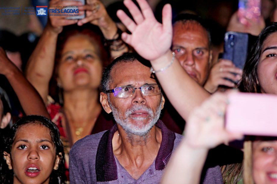 FESTA DO FOLCORE – 2ª noite leva 30 mil pessoas para a NOB e é marcada por elogios à organização e parque de diversões