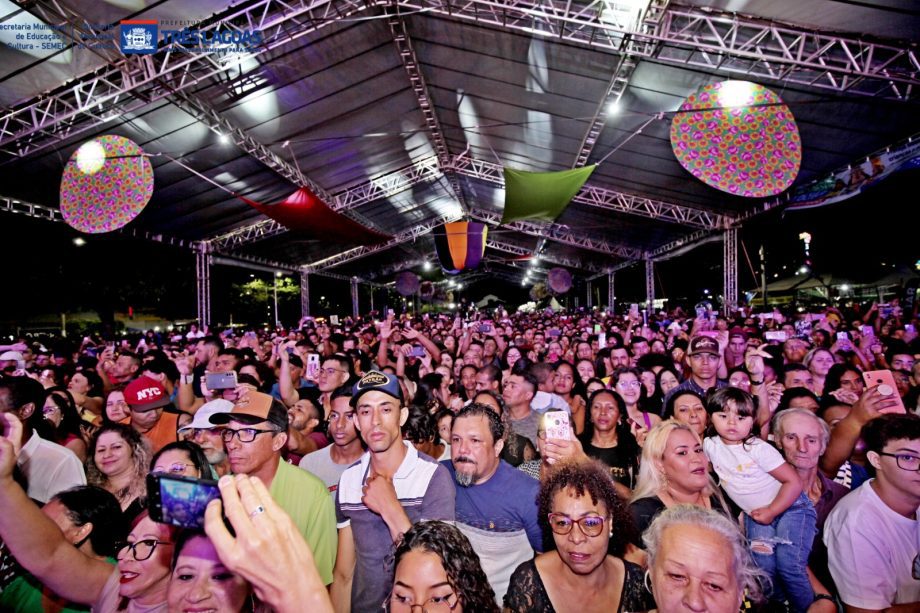 FESTA DO FOLCORE – 2ª noite leva 30 mil pessoas para a NOB e é marcada por elogios à organização e parque de diversões