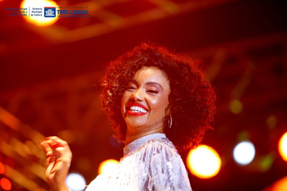 FESTA DO FOLCORE – 2ª noite leva 30 mil pessoas para a NOB e é marcada por elogios à organização e parque de diversões