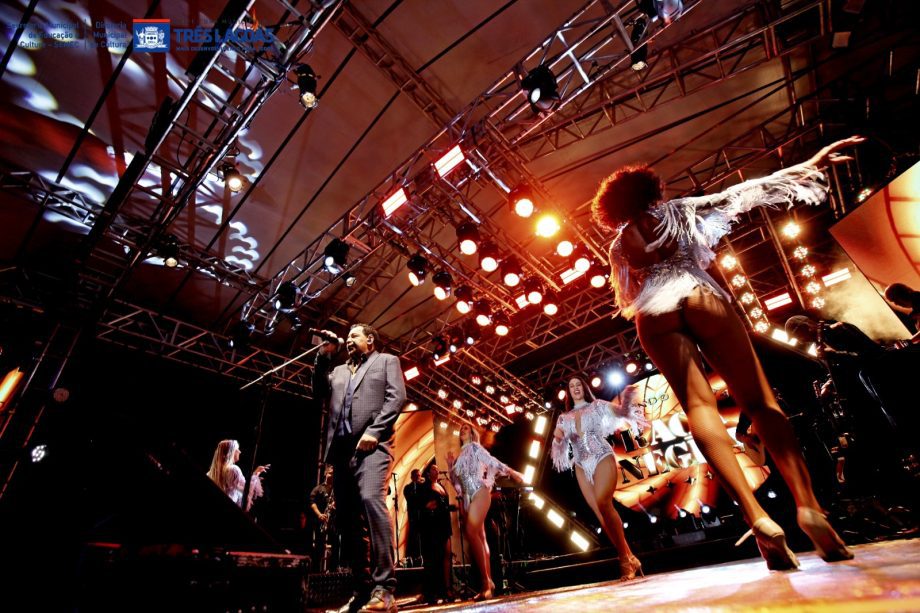 FESTA DO FOLCORE – 2ª noite leva 30 mil pessoas para a NOB e é marcada por elogios à organização e parque de diversões