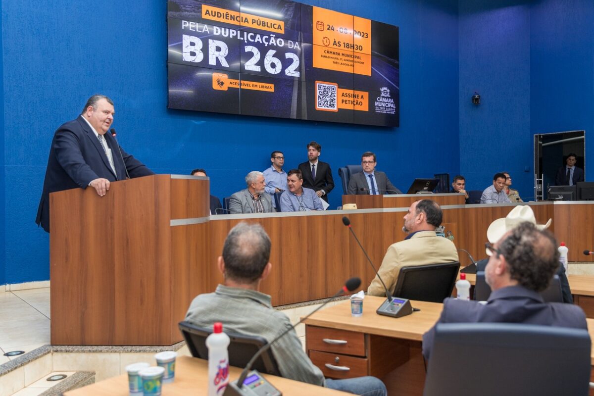 Políticos e representantes de diversos segmentos se mobilizam e discutem a duplicação da BR-262 Políticos e representantes de diversos segmentos se mobilizam e discutem a duplicação da BR-262