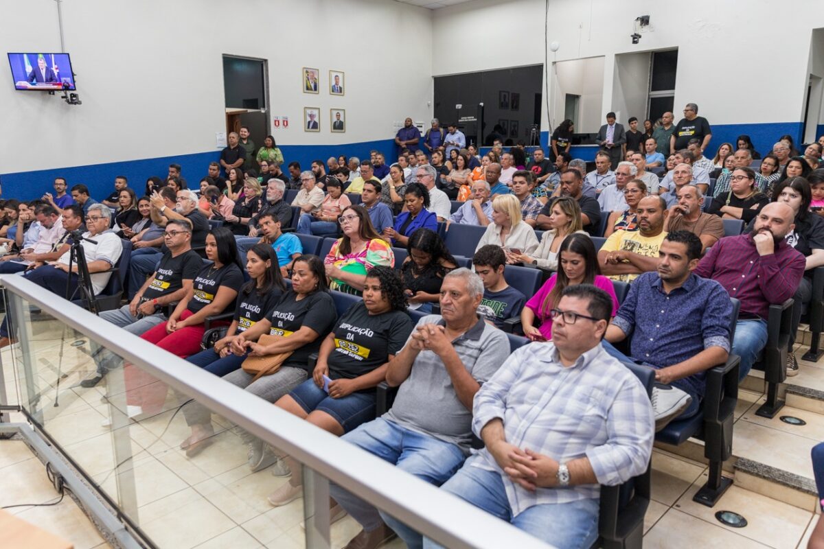 Políticos e representantes de diversos segmentos se mobilizam e discutem a duplicação da BR-262 Políticos e representantes de diversos segmentos se mobilizam e discutem a duplicação da BR-262
