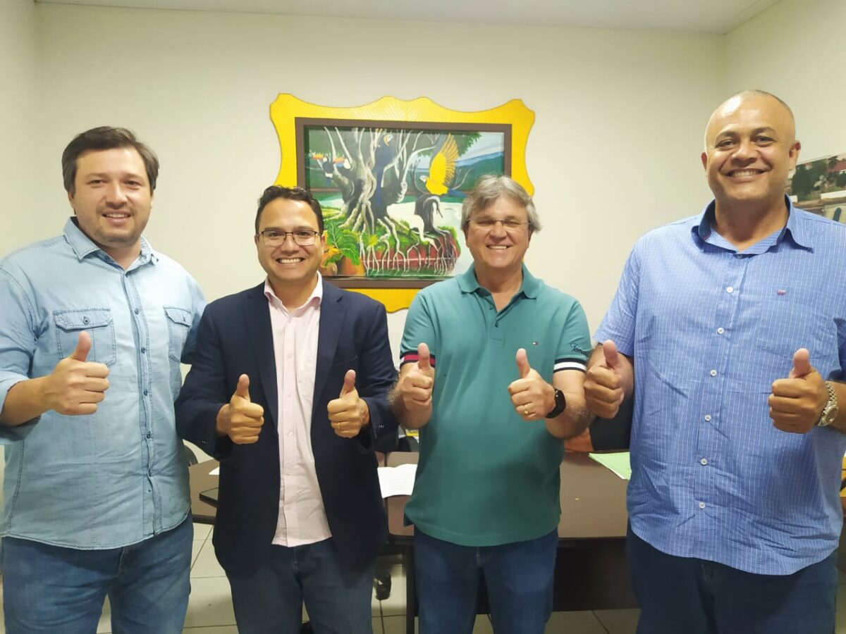 Deputado Pedrossian Neto visita Brasilândia e entrega emenda de R$ 100 mil para a saúde Deputado Pedrossian Neto visita Brasilândia e entrega emenda de R$ 100 mil para a saúde