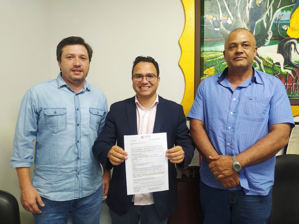 Deputado Pedrossian Neto visita Brasilândia e entrega emenda de R$ 100 mil para a saúde Deputado Pedrossian Neto visita Brasilândia e entrega emenda de R$ 100 mil para a saúde