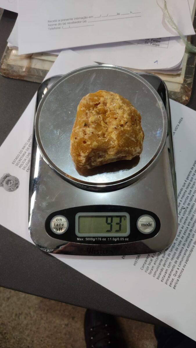 Dois irmãos e uma mulher são presos por tráfico de drogas em Selvíria