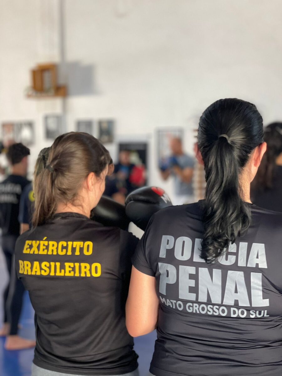 Polícia Federal realiza treinamento de Autodefesa para Mulheres da Segurança Pública Polícia Federal realiza treinamento de Autodefesa para Mulheres da Segurança Pública