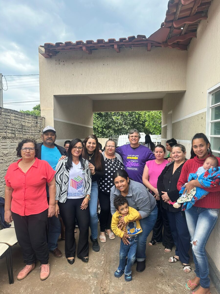 APAE de Brasilândia recebe novos uniformes APAE de Brasilândia recebe novos uniformes
