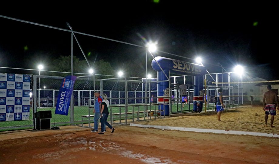 Prefeito Angelo Guerreiro inaugura a 1ª Arena MS Bom de Bola de Três Lagoas no bairro Vila Piloto Prefeito Angelo Guerreiro inaugura a 1ª Arena MS Bom de Bola de Três Lagoas no bairro Vila Piloto