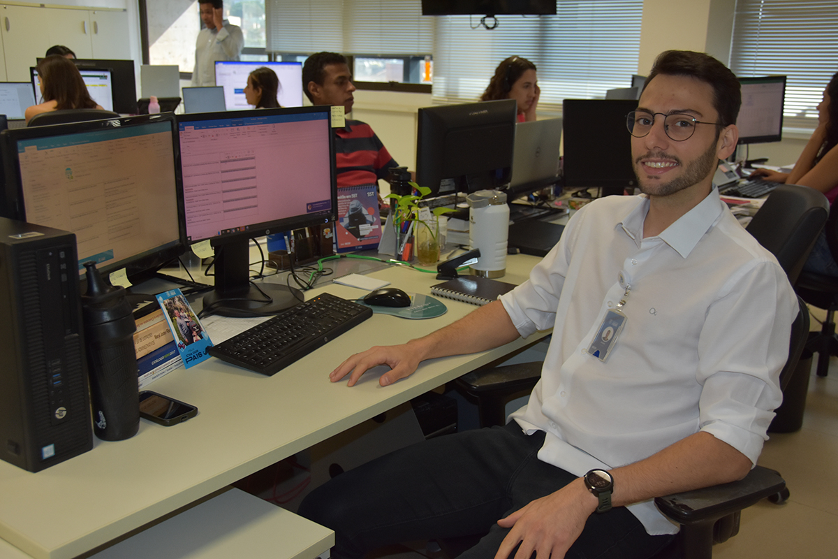 Confira 5 coisas que nunca contaram sobre ser estagiário na Fiems Confira 5 coisas que nunca contaram sobre ser estagiário na Fiems