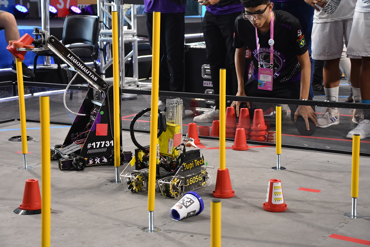 MS mostra evolução no último dia do Festival Sesi de Robótica Off-Season no RJ