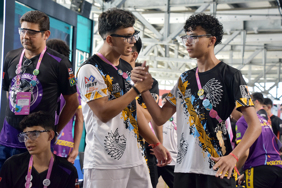 MS mostra evolução no último dia do Festival Sesi de Robótica Off-Season no RJ
