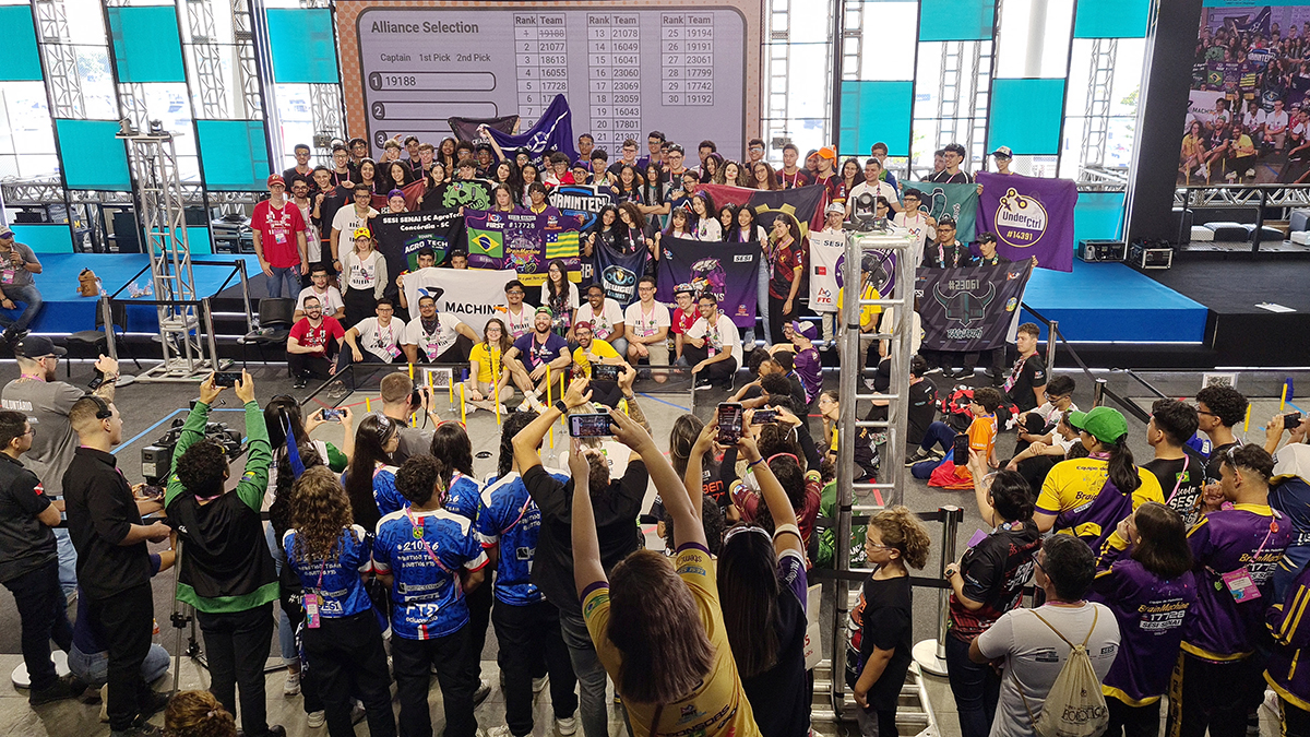 MS mostra evolução no último dia do Festival Sesi de Robótica Off-Season no RJ