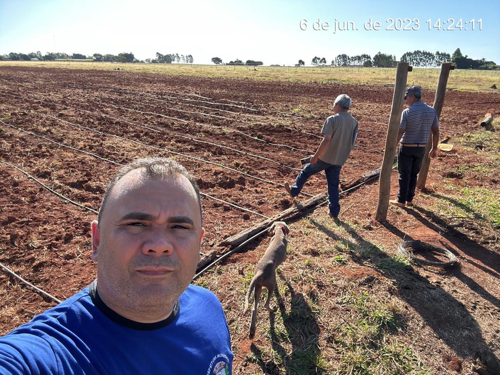 Administração Municipal realiza trabalho de incentivo à agricultura familiar em Inocência Administração Municipal realiza trabalho de incentivo à agricultura familiar em Inocência