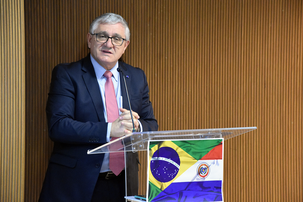 Na Fiems, ministro do Paraguai apresenta oportunidades de negócios para empresários de MS Na Fiems, ministro do Paraguai apresenta oportunidades de negócios para empresários de MS
