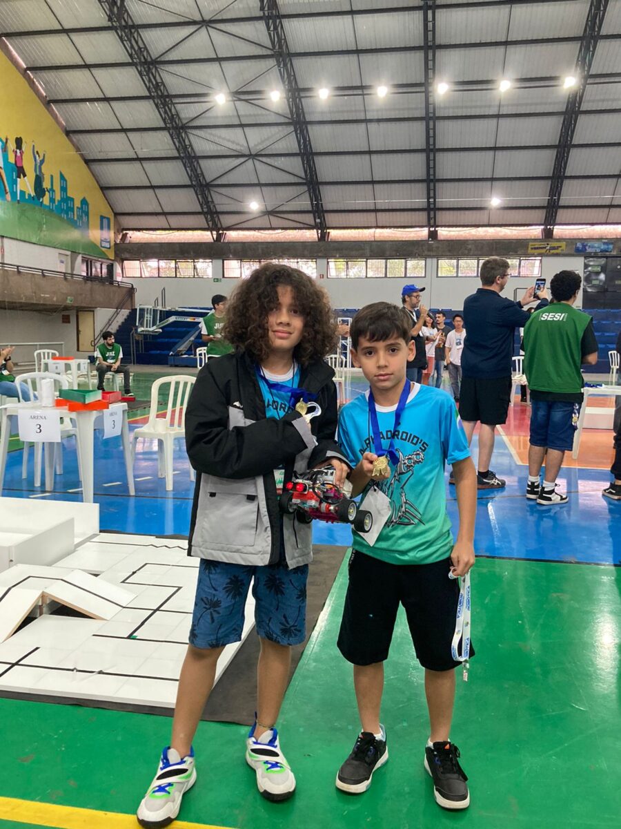 Escola Sesi fatura ouro, prata e bronze na etapa regional da Olimpíada Brasileira de Robótica 2023