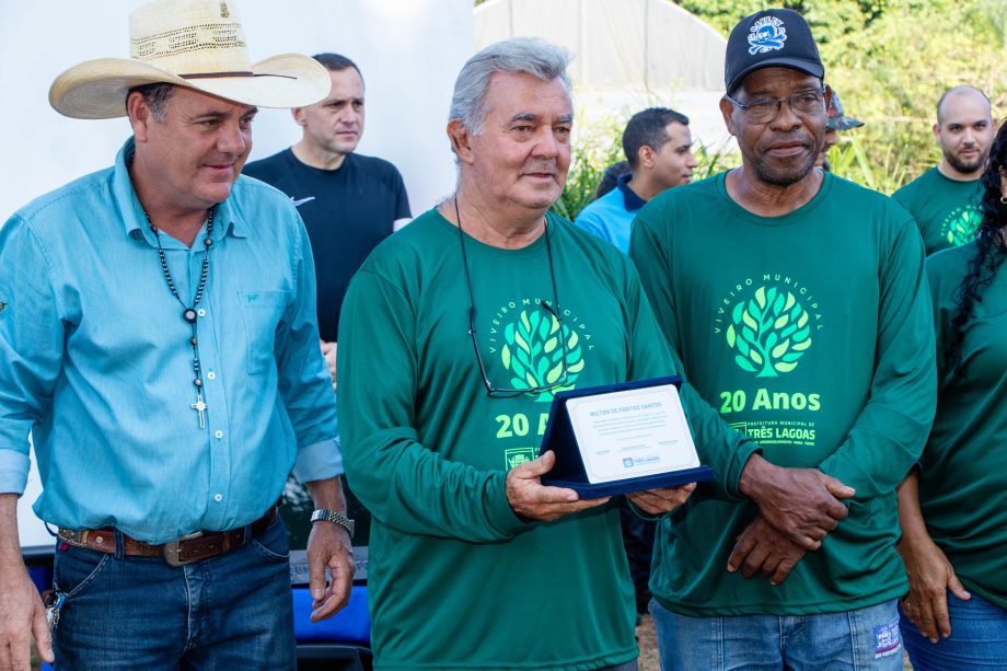 Equipe do Viveiro Municipal de Mudas realiza homenagens e comemora os 20 anos do serviço