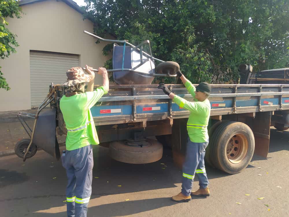 Brasilândia recebe serviços de limpeza urbana para manter a cidade limpa e saudável