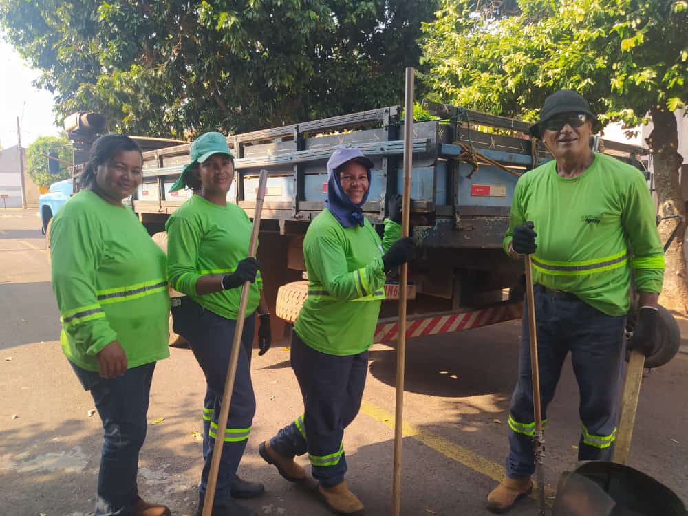 Brasilândia recebe serviços de limpeza urbana para manter a cidade limpa e saudável